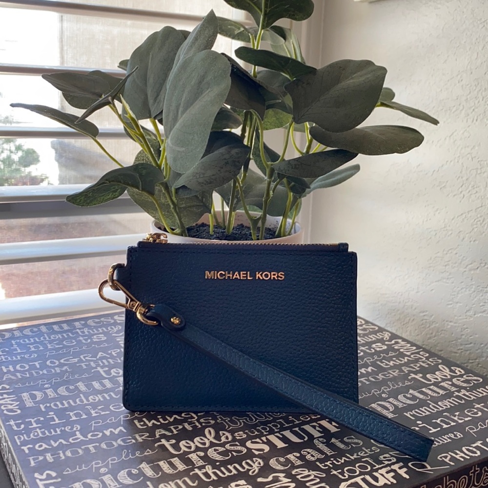 Michael Kors leather wallet wristlet